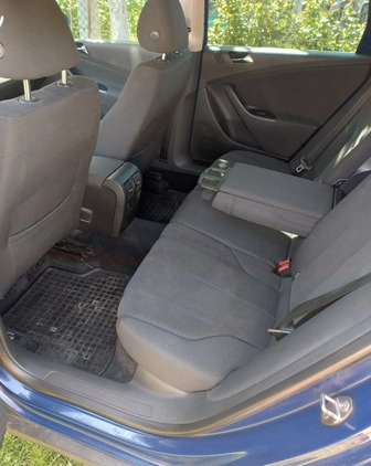 Volkswagen Passat cena 17400 przebieg: 215243, rok produkcji 2008 z Gliwice małe 154